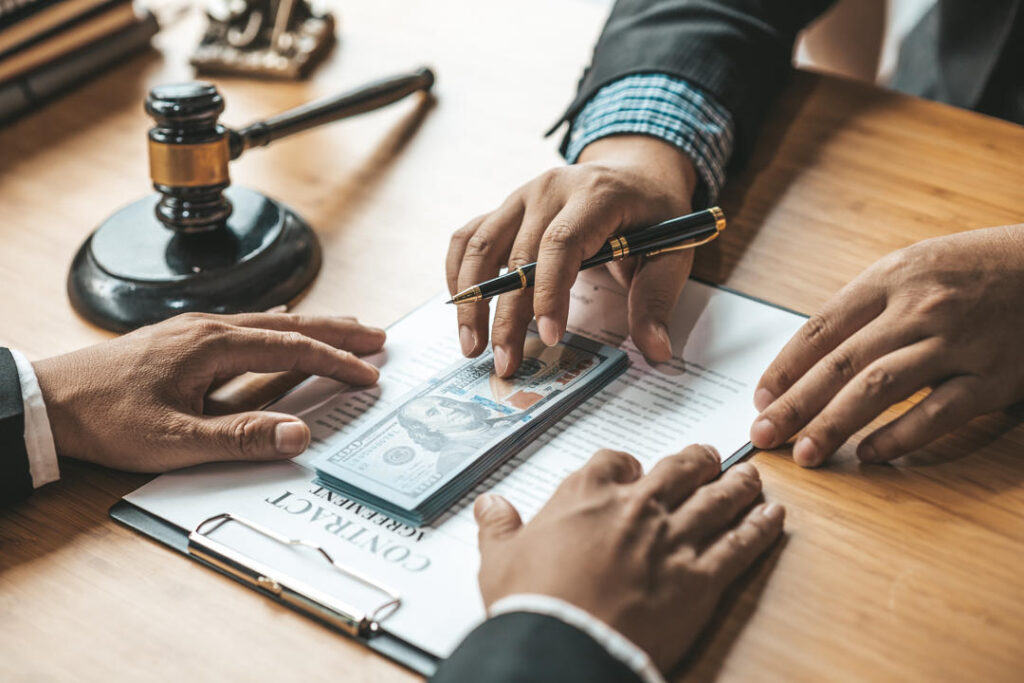 Businessmen are getting a lot of dollars from thei 2023 11 27 05 01 22 utc.jpg