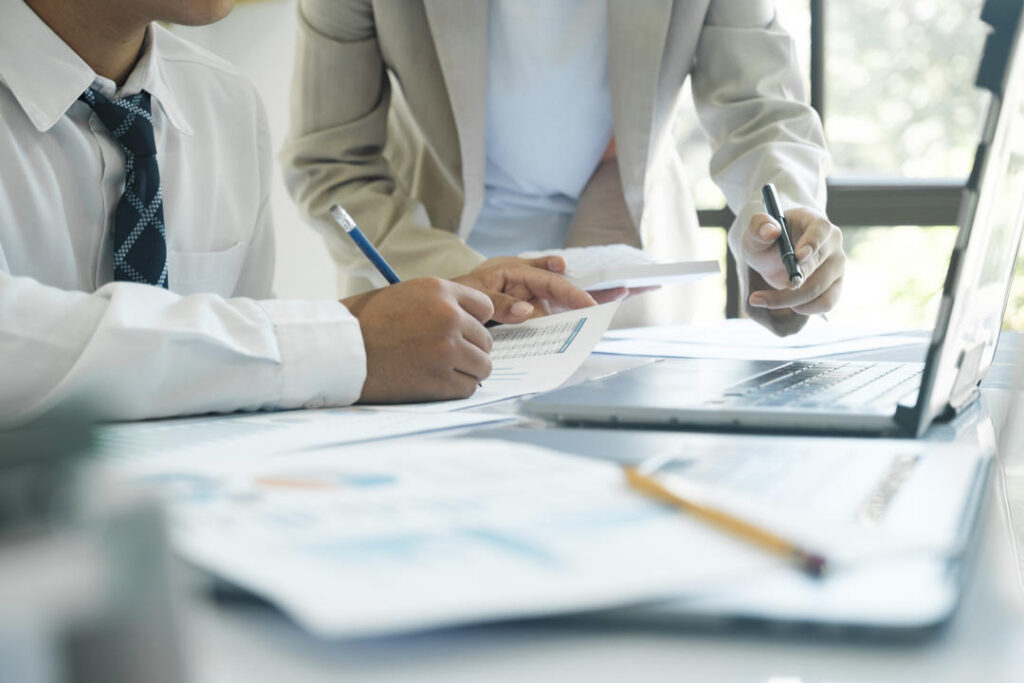 Close up businesspeople are working by discuss and 2023 11 27 04 53 19 utc.jpg